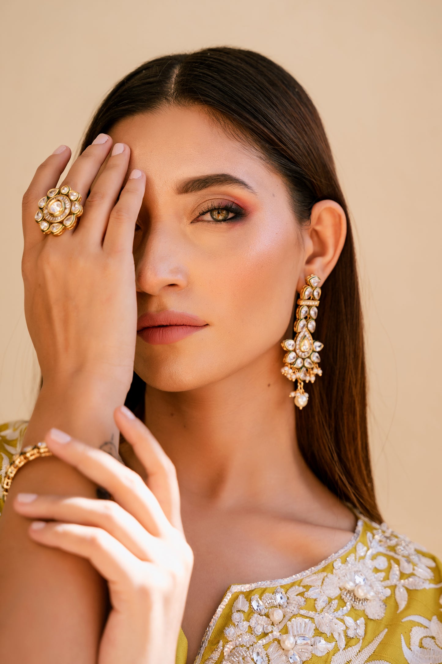 VICTORIA EARRINGS